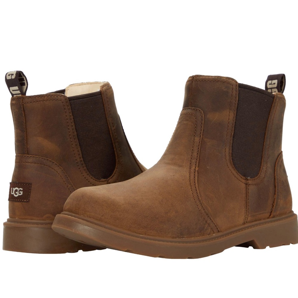 UGG Kids Boot (Walnut Brown) Size 5